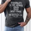 Gray Men's WHISKEY Letter Graphic Print Muscle Fit T Shirt