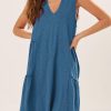 Relaxed Tiered Back Silhouette Dress: V-Neckline And Flowy Design