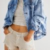 Versatile Button-Up Denim Jacket With Turn-Down Collar - Light Blue