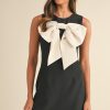 Elegant Black Contrast Bowknot Applique Crew Neck Sleeveless Mini Dress - Image 2