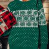 Women's Green Christmas Snowflake Dotted Print Round Neck Sweater - Cozy & Chic - Image 10