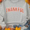 Women's Gray THANKSFUL Graphic Sweatshirt - Cozy Letter Printed Top for Thanksgiving - Image 6
