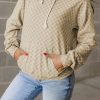 Women's Khaki Checkered Print Kangaroo Pocket Drawstring Hoodie - Image 4