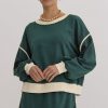 Trendy Women's Evergreen Color Contrast Loose Pullover and Lace-Up Waist Skort Set - Image 6