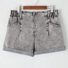 Women's Gray Zipped Light Wash Cuffed Edge Denim Shorts for Summer - Image 11