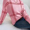 Women's Pink Plaid Pattern Knitted Drop Shoulder Sweater - Cozy and Stylish - Image 4