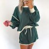 Trendy Women's Evergreen Color Contrast Loose Pullover and Lace-Up Waist Skort Set - Image 9