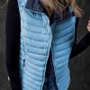 Women's Sky Blue Plush Collared Quilted Zipped Puffer Vest for Winter Style - Image 2