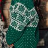 Women's Green Christmas Snowflake Dotted Print Round Neck Sweater - Cozy & Chic - Image 12