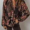 Women's Black Floral Print Criss Cross V Neck Balloon Sleeve Blouse - Image 4