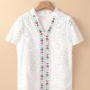 Women's White Geometric Embroidery Hollow Out Short Sleeve Blouse - Image 6