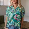 Chic Women's Green Brushwork Geometric Print Puff Sleeve Blouse with Notched Neck - Image 7