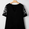Chic Black Floral Mesh Patchwork Plus Size V Neck T-Shirt for Curvy Women - Image 3